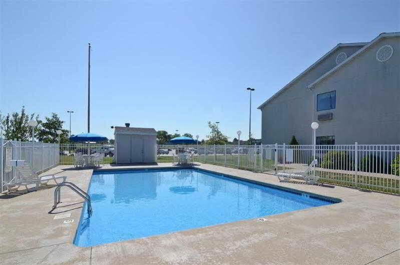 Best Western Brookfield Exterior foto
